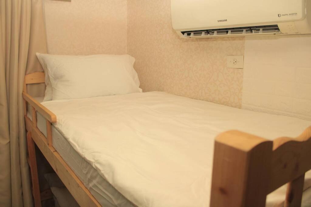 A2J Luxury 1Br Balcony Suite Near Venice Mall Bgc 마닐라 외부 사진